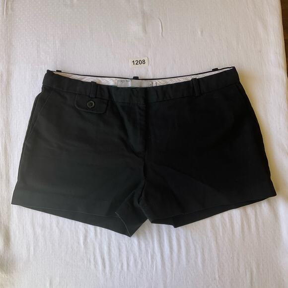 Old Navy Women’s Casual Khaki Short Shorts size 6 US, Solid Black - Picture 1 of 10